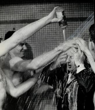What a shower and shampoo for coach as Leafs whoop it up: Uninhibited victors drown Punch Imlach in soap and water in dressing room shower