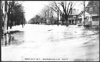Broad St., Dunnville, Ontario