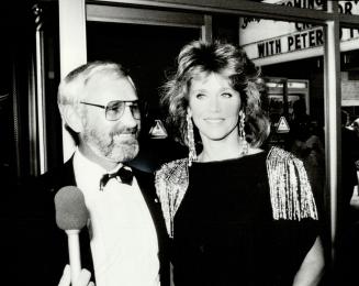 Fonda film a fund-raiser. Actress Jane Fonda and producer or director Norman Jewison pause to greet well-wishers before entering the York theatre for (...)