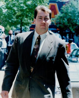 Gordon Junger: Officer quit amid escort service allegations