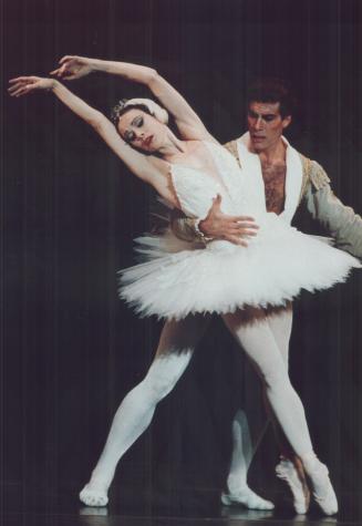 Swan lake returns. Karen Kain and Serge Lavie star in the National Ballet's opening performance of the popular Swan Lake at the O'Keefe Centre last night