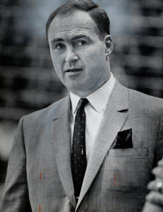 Red Kelly. A hang of a battle