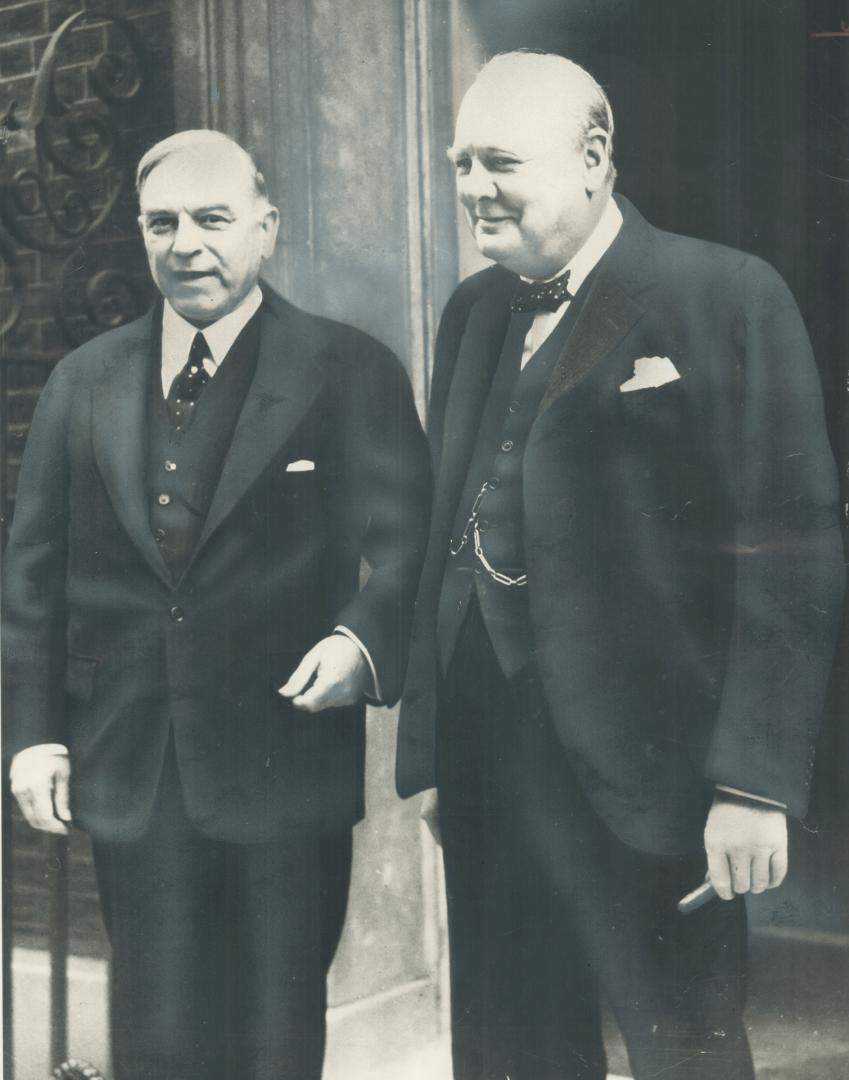 Mackenzie King, left, gave Winston Churchill the transcript of a seance with the spirit of Franklin Roosevelt