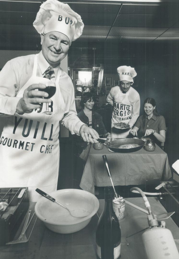 Secret recipes, Controller Robert Yuill and Alderman Mario Sergio take a practice run at whomping up the crepe suzettes and pizzas they'll serve durin(...)