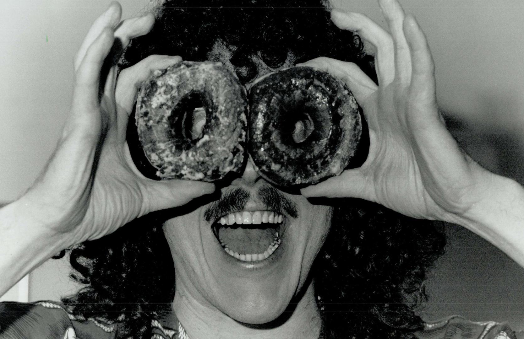 King of pop parody, 'Weird Al' Yankovic pays homage to The Big Doughnut during his visit to the city yesterday