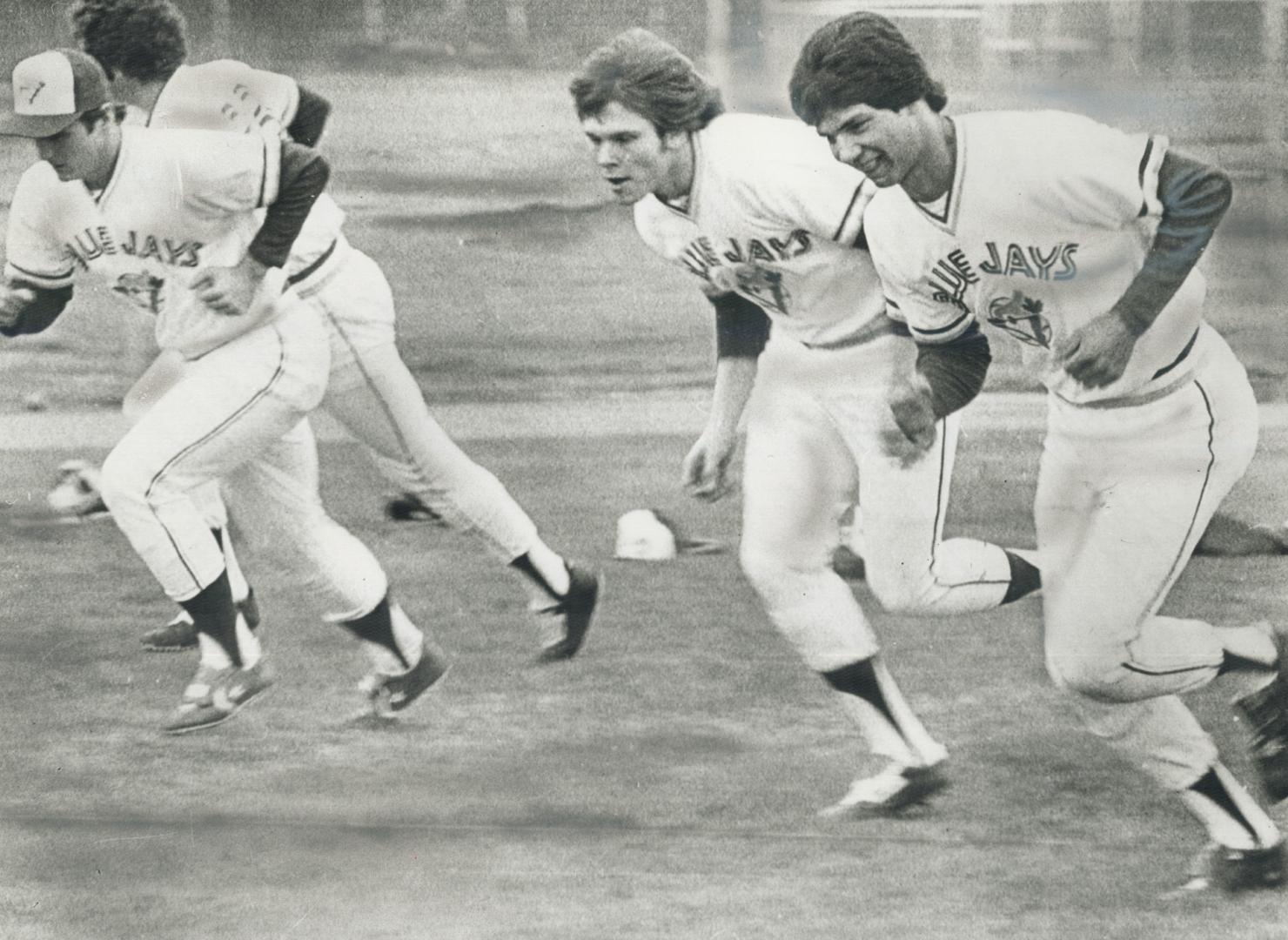 Spring training camp for Blue Jay pitchers and catchers officially opened yesterday with players running a few wind sprints