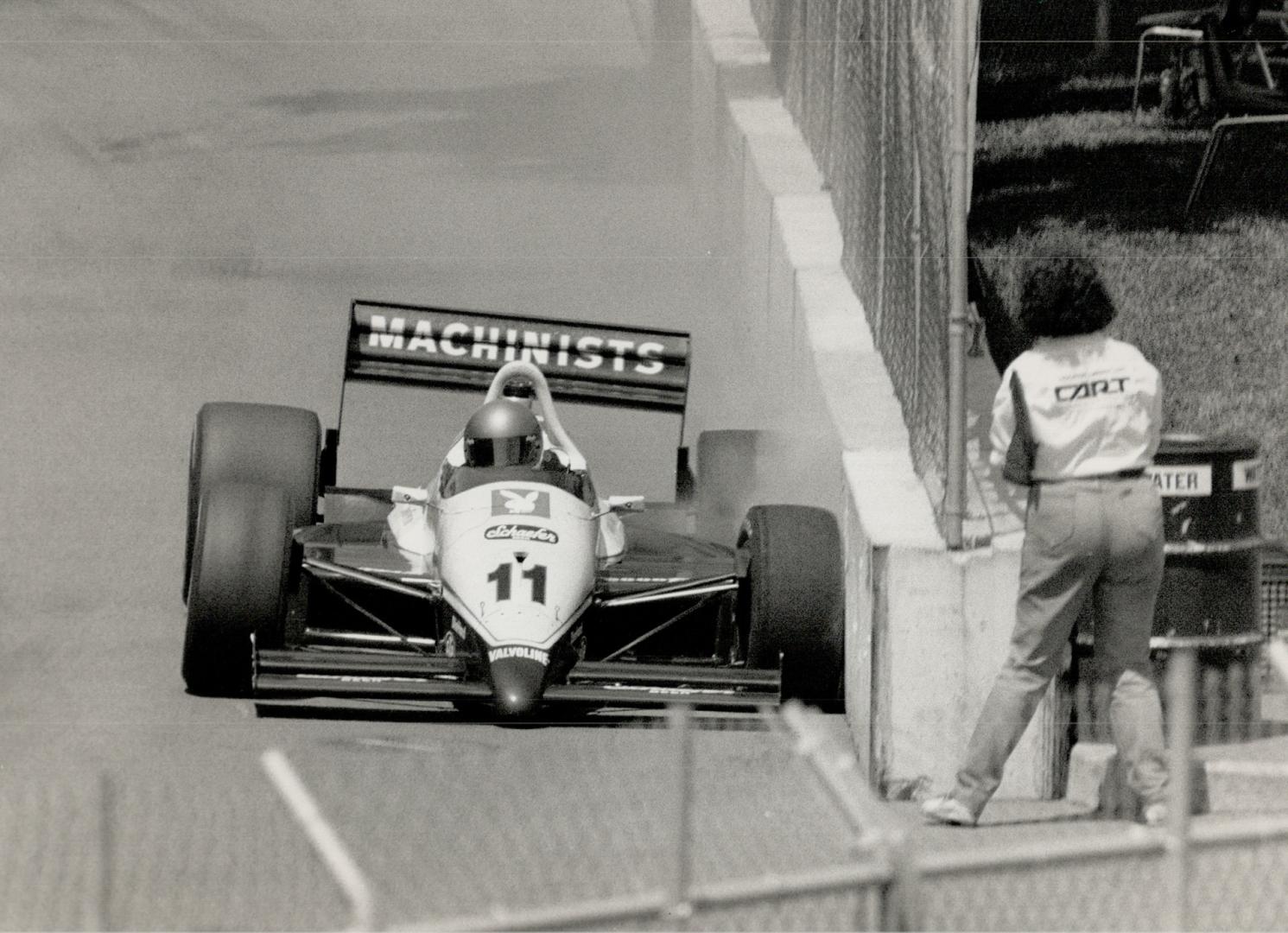 Kevin Cogan and his March 88 Cosworth slammed into a concrete barrier during lap 15