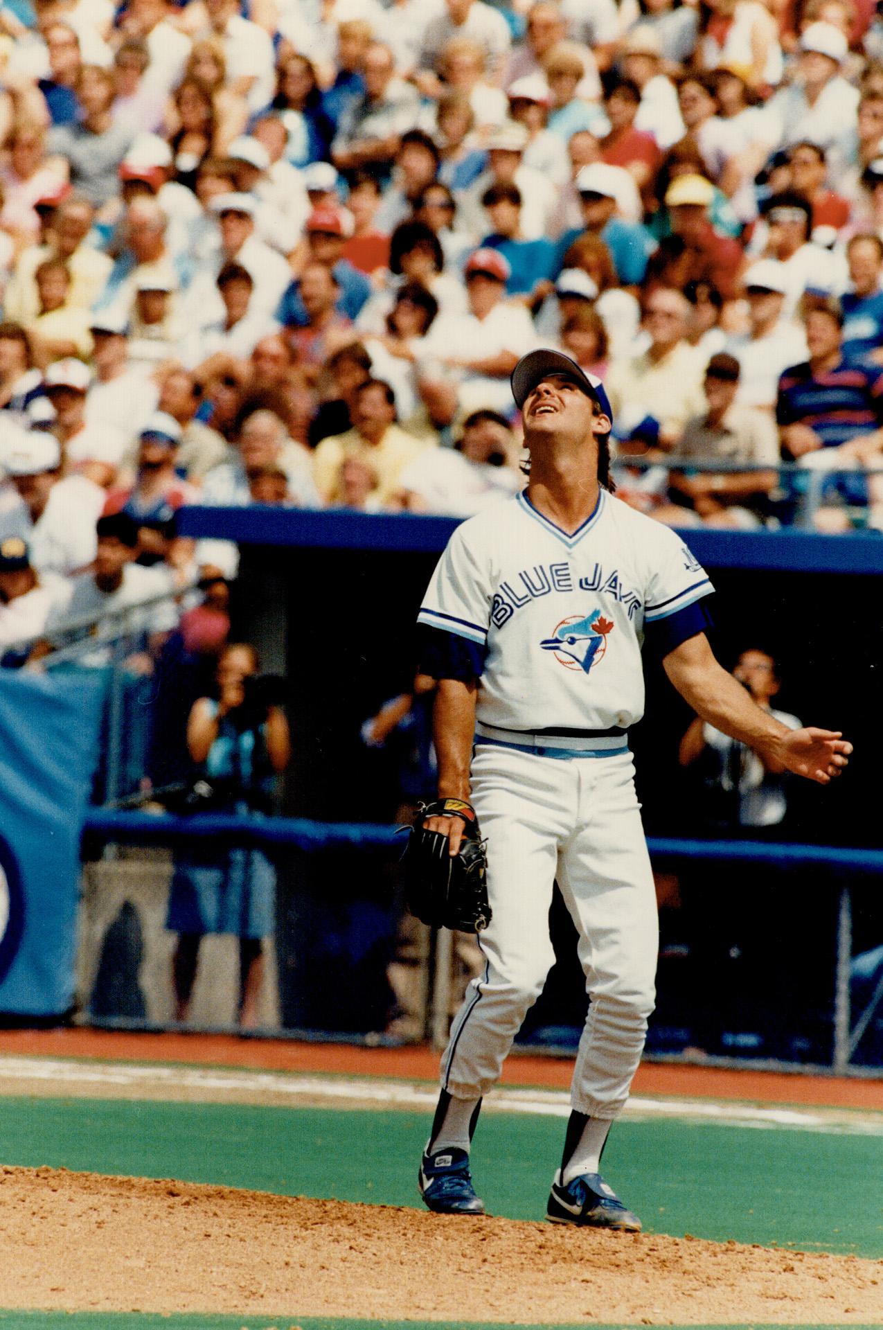 Blue night for jays: Starter Jack Morris, centre, and the rest of