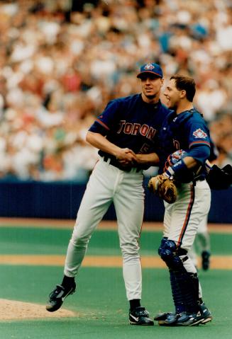 Roy Halladay (l) and Kevin Brown (r)