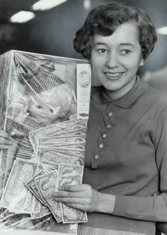 A doll delivers the dough. Maureen Davison at York Bowl on Wilson Ave. is one of Sportsmen's Corner's busiest assistants these days. She's selling cha(...)