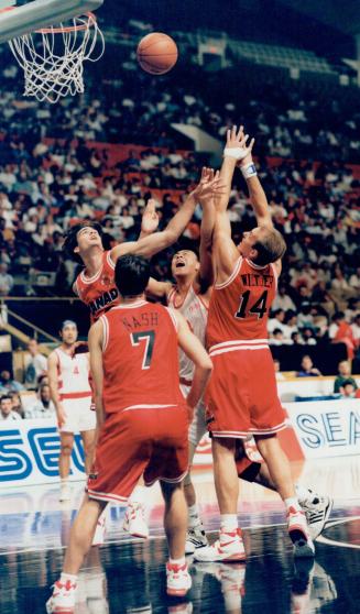 Steve Nash - 7 of Canada, Greg Wiltjer - 14 of Can