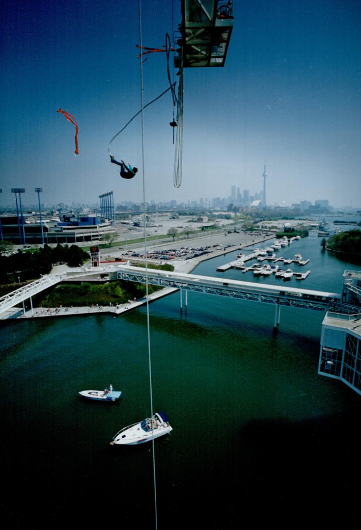Bungee jumping