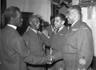 War veterans arriving home