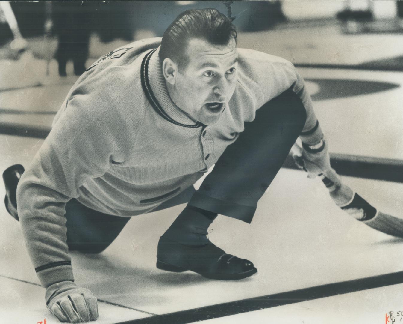 Sw-e-e-e-e-e-p yells Hec Gervais as he watches Rock go down ice