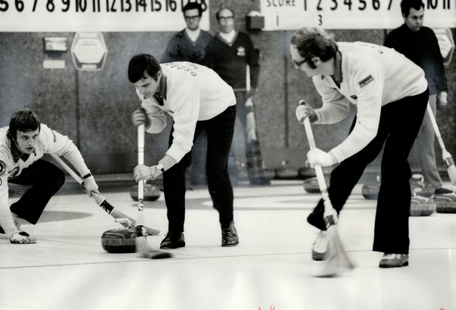 Long day for world champions. Kjell Oscarius' rink, world curling champions from Sweden, won two of three games yesterday in Royal Canadian Curling Cl(...)