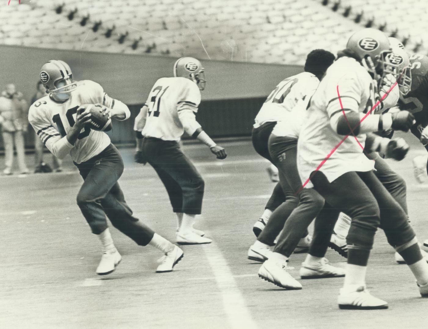 Eskimo quarterback Bruce Lemmerman practises aerial warfare