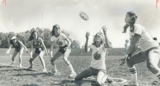 More than 200 competitors took part in what was billed as the 1978 World Guts Frisbee Tournament at Etobicoke's Centennial Park on the weekend. Teams (...)