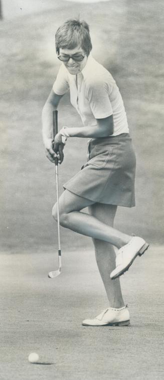 Go In! - Liz Ferrier of Credit Valley Golf Club watches with anguish as her putt approaches hole during play in the Ontario women's amateur tournament(...)