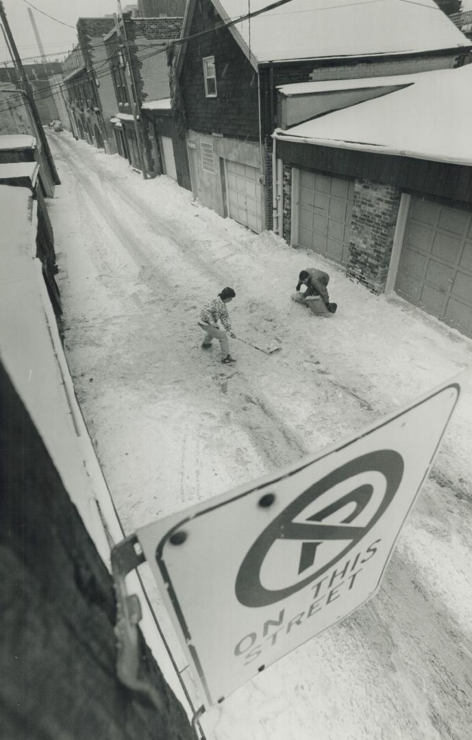 Hockey Playing Allowed, Parking is banned on this stretch of Croft St