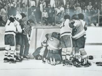 Aftermath of a fight on the ice during Leafs-Flyers game Nov