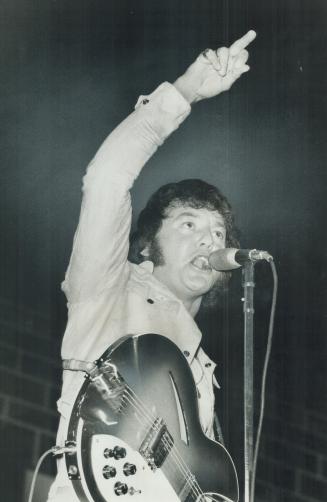 Gerry Marsden, lead singer of Gerry and the Pacemakers, was one of the British singers who brought back memories of the early '60s at the Gardens last night