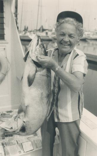 Mayor lands a big one. Mississauga Mayor Hazel McCallion flaunts the 31-pounder she caught off Port Credit yesterday in The Star's Great Salmon Hunt. The contest ends tomorrow