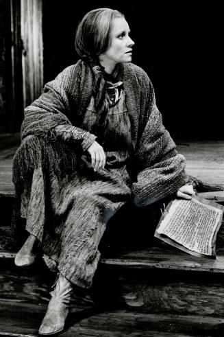 Suburban housewife? Roberta Maxwell as Lady Macbeth