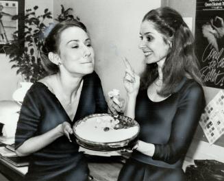 Only people who dance all day -- such as the National Ballet's Gloria Luoma and Linda Maybarduk -- can afford to eat a pie this rich. Linda makes it w(...)