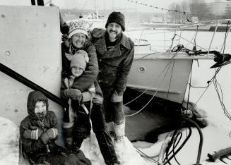 Well, shiver me timbers. Fiona McCall and Paul Howard, with their children Penny, 7, left, and Peter, 5, received a cold winter's welcome to Toronto H(...)