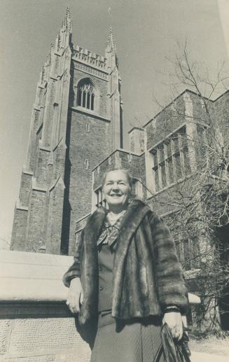 On the campus at University of Toronto, where yesterday she became the first woman to be elected as university's chancellor, Mrs. Pauline McGibbon sta(...)