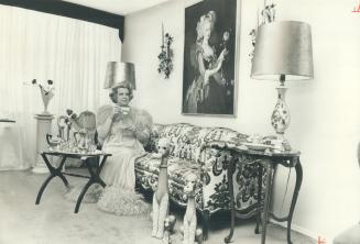 Mary McInnis Sutton Place apartment is pink