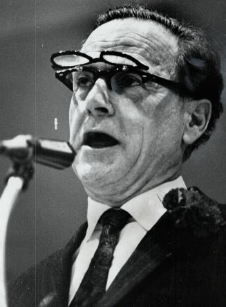 Marshall McLuhan. Talks to Ad and Sales Club