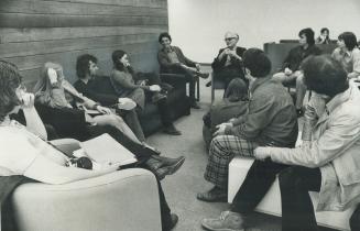 Ryerson President Donald Mordell talks with students in a reception lobby outside his office, one of his weekly open door sessions with students. He h(...)