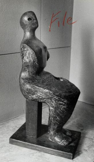 Henry Moor's seated lady