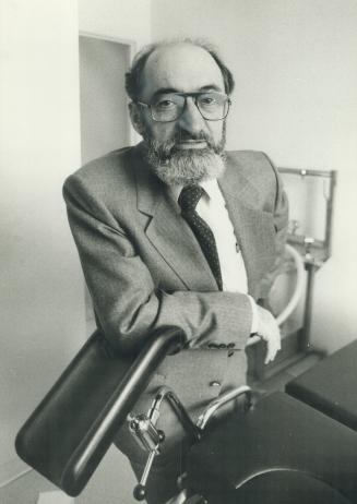 Back in Toronto clinic. Dr. Henry Morgentaler is seen working in his Harbord St. clinic today as he prepares for its reopening next Monday.It's going (...)