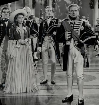 In Hollywood another chapter in British history is being filmized, Lady Hamilton, with Laurence Olivier in the part of Horatio Nelson and Vivien Leigh(...)