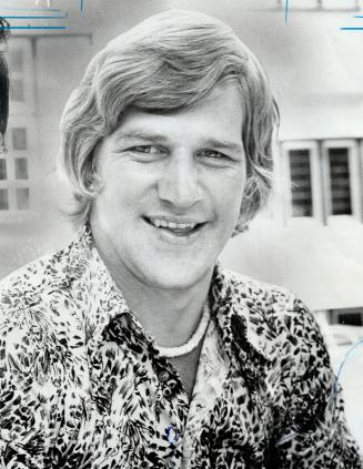 Bobby Orr hurt. Misses Bruins' trip