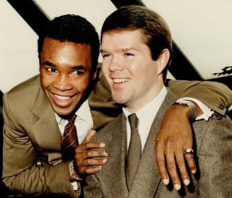 What a team, Former world champ Sugar Ray Leonard, left, plans to be a corner man for Shawn O'Sullivan, when the unbeaten welterweight boxes in a 10-r(...)
