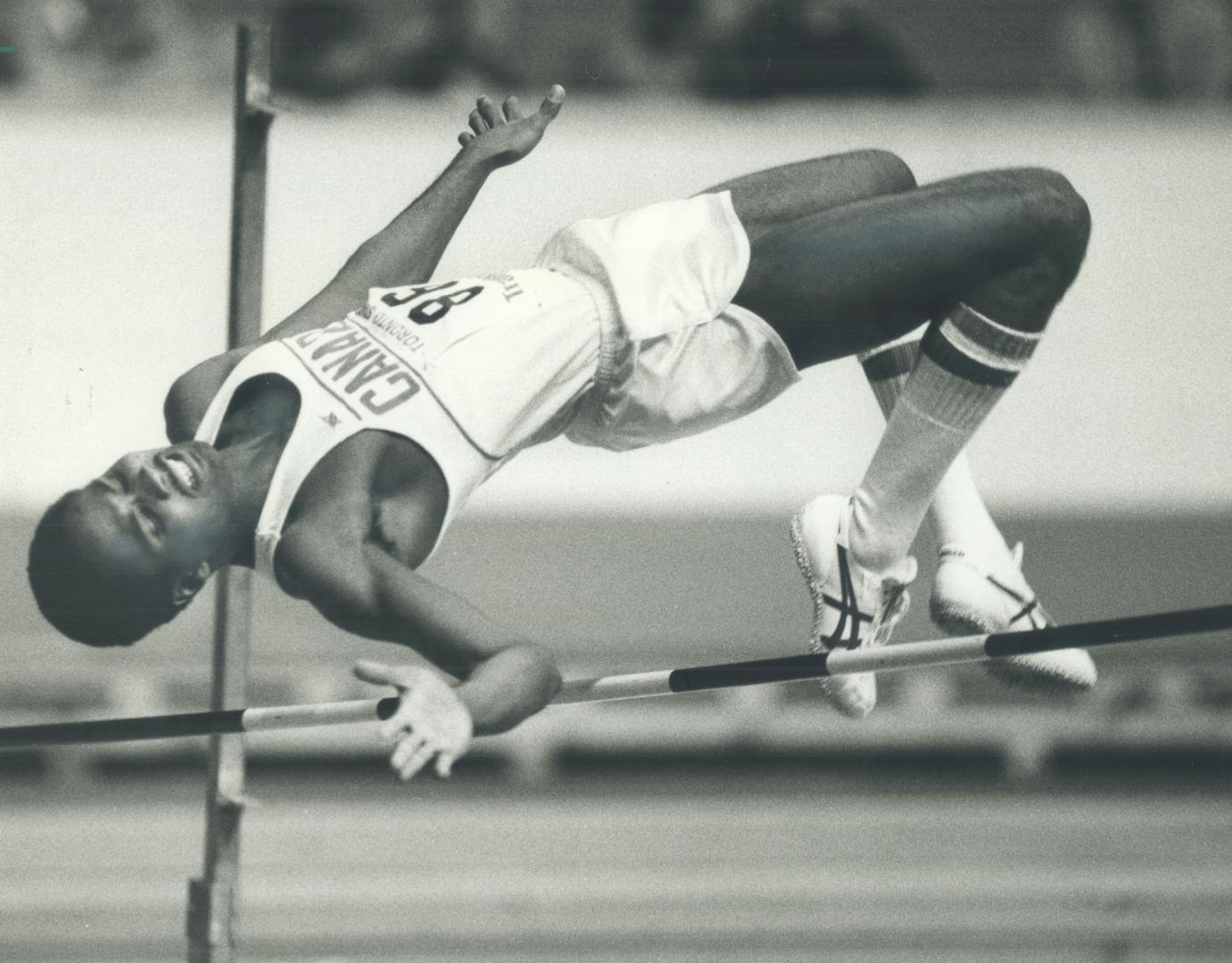 Toronto's Milt Ottey (bottom) had to settle for a fourth place finish in 2
