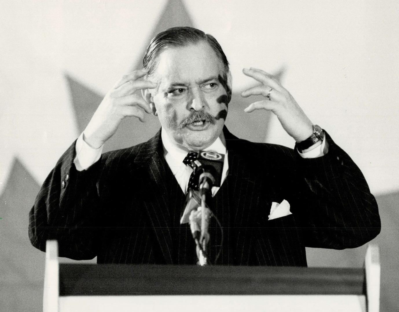 Still fighting, A fiery Jacques Parizeau tells a Toronto audience yesterday that an independent Quebec would negotiate its own treaties, including a free trade deal with the United States