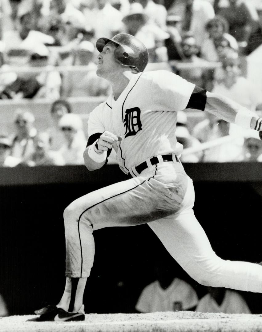 No longer a Tiger, All-star catcher Lance Parrish told Detroit Tigers that he no longer is interested in playing for them. He says the club has been p(...)