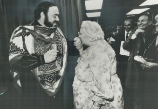 Opera king takes time out for his public, The Star's music ciritic William Littler yesterday presented opera singer Luciano Pavarotti with a famed com(...)