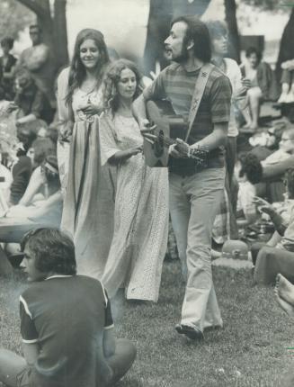 Surprise hit of Mariposa Festival was the Perth Couty Conspiracy Members here are Cedric Smith, with guitar, his wife and Doris Chayne
