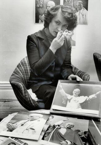 Still crying, Jane Marczewski had to dab her eyes again yesterday as she recalled her reaction to the shooting of Pope John Paul II on wednesday, when she cried all day