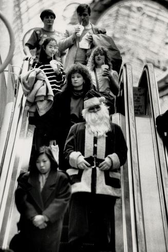 Sad Santa, Shoppers give Claus the cold shoulder