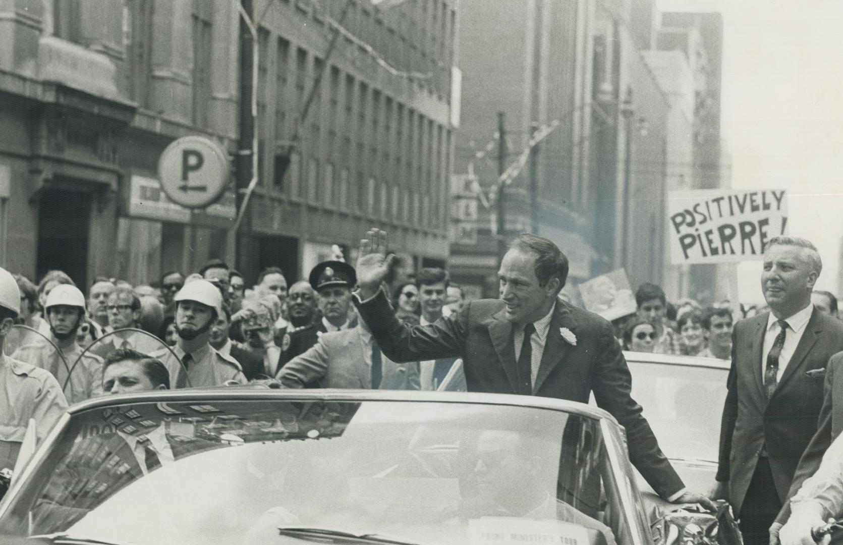 Trudeau (top) and Stanfield in Toronto