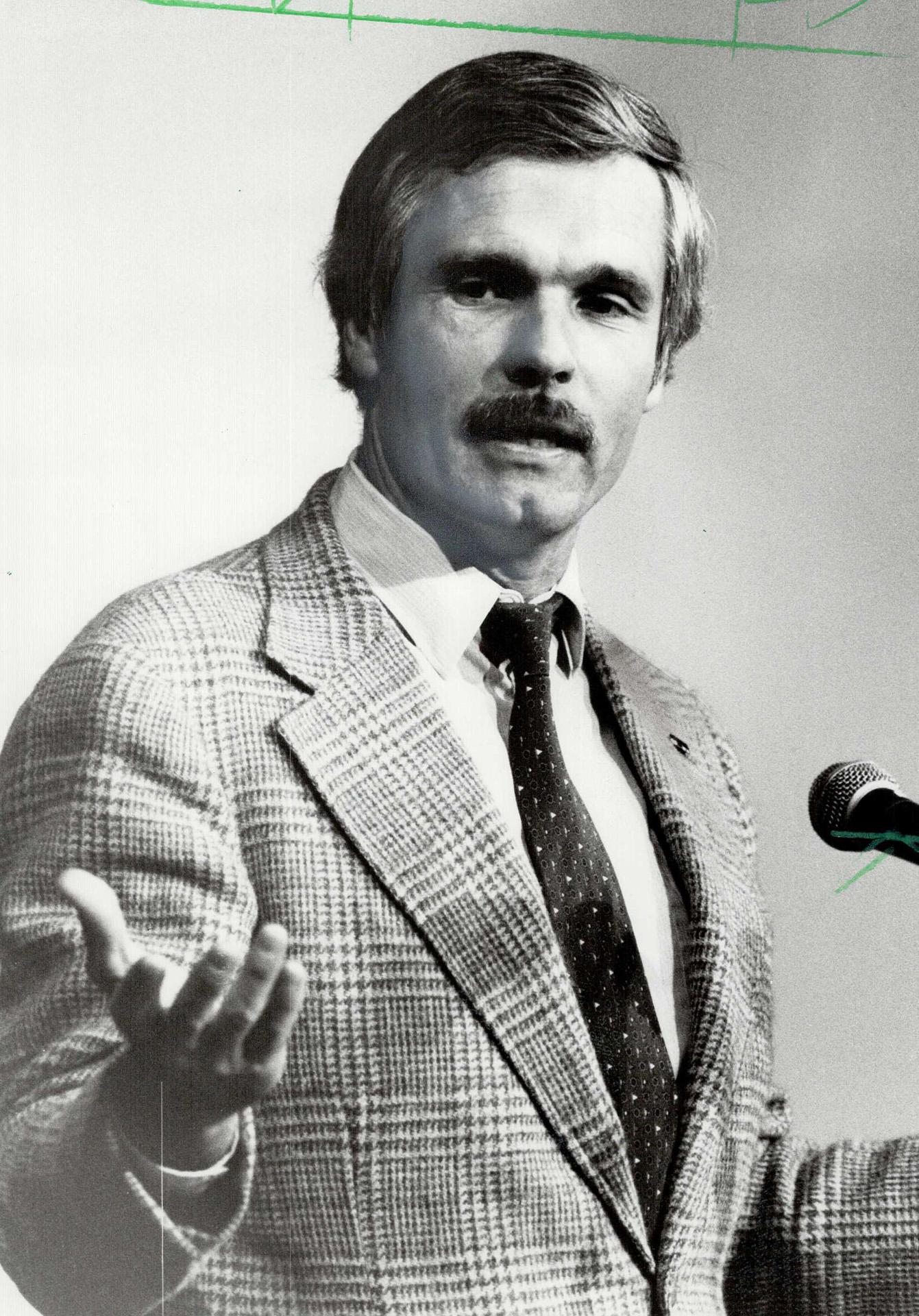 Former Atlanta Braves owner Ted Turner claps during introductions