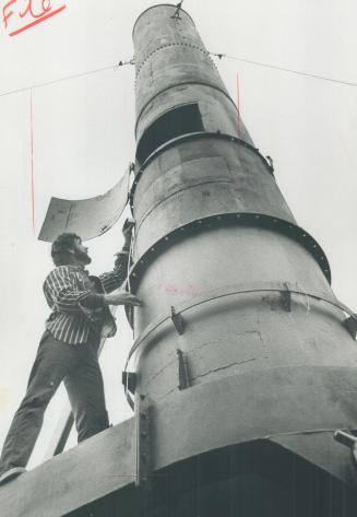 Armond Vaillancourt Sculptor