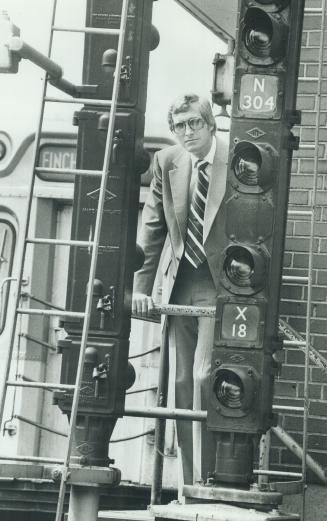 Michael Warren
