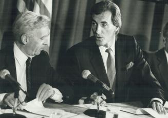 Michael Warren